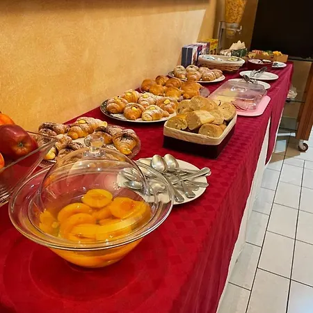 Casa de hóspedes Hall 4*