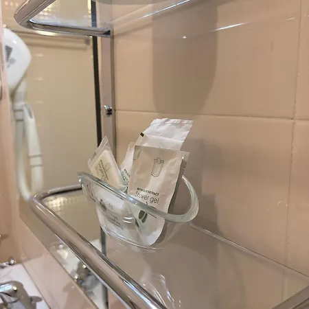 Hall ゲストハウス カターニア