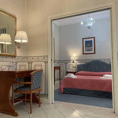 Pensión Hall Catania